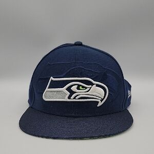 SEATTLE SEAHAWKS - NFL - New Era 59FIFTY Size 7 3/4 Fitted Baseball Cap Hat!